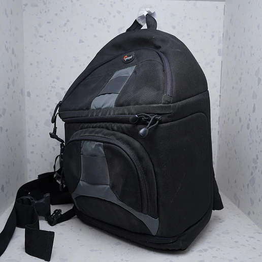 Lowepro SlingShot 200 AW  2