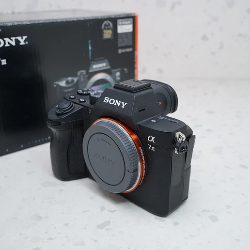 Sony A7III (Body) - USADO 2