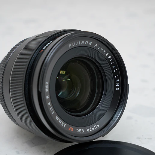 FUJIFILM XF 23mm f/1.4 R - USADO 4