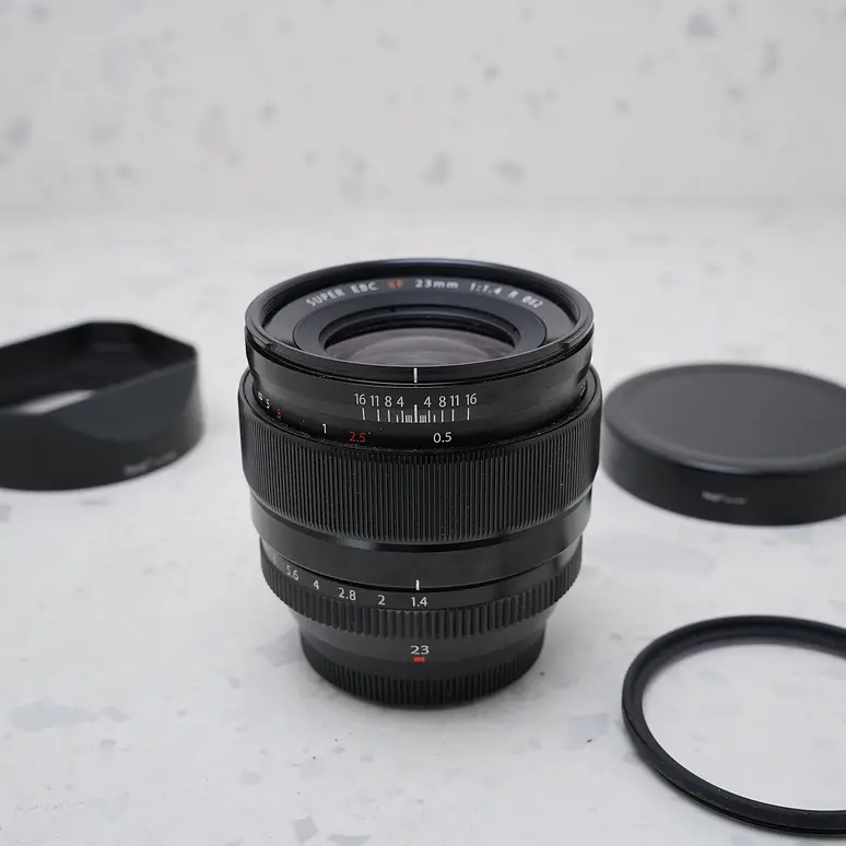 FUJIFILM XF 23mm f/1.4 R - USADO 2