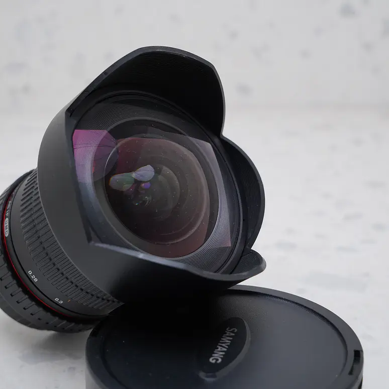 Samyang 14mm f/2.8 ED AS IF UMC para Canon EF - USADO 4