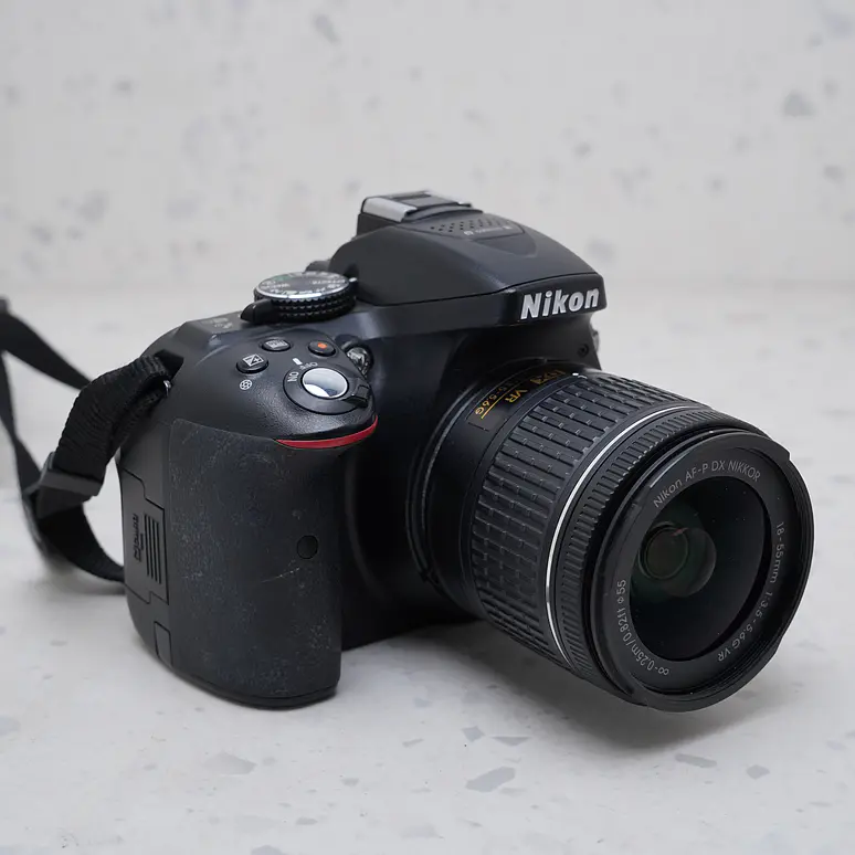Nikon D5300 + 18-55mm - USADO 5