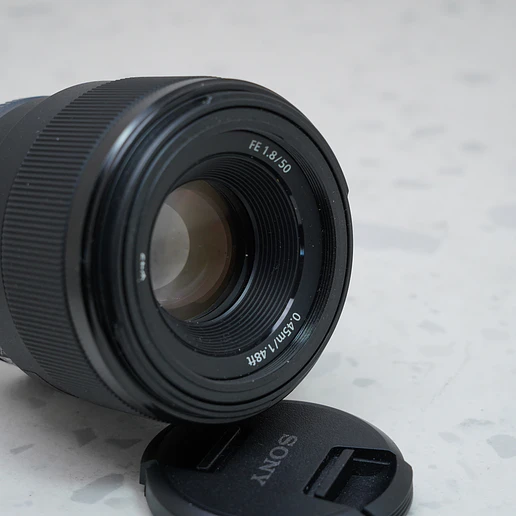Sony FE 50mm f/1.8 - USADO 4