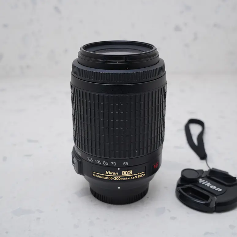 Nikon AF-S DX VR Zoom-NIKKOR 55-200mm f/4-5.6G IF-ED - USADO 2