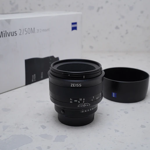 ZEISS Milvus 50mm f/2M ZF.2 para Nikon F - USADO 3