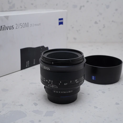 ZEISS Milvus 50mm f/2M ZF.2 para Nikon F - USADO 4
