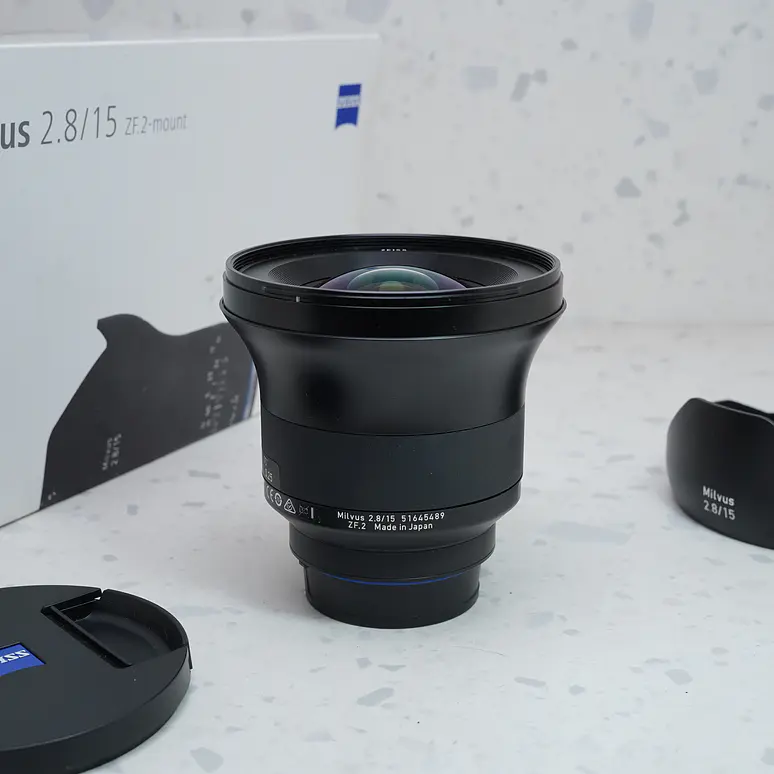 ZEISS Milvus 15mm f/2.8 ZF.2 para Nikon F - USADO 2