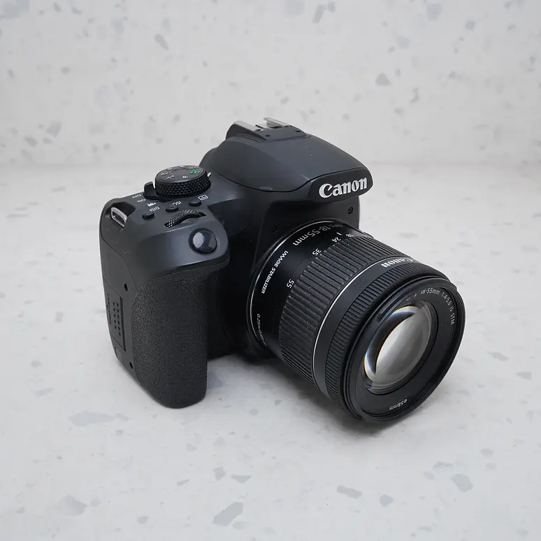Canon T8i + 18-55mm - USADO 3
