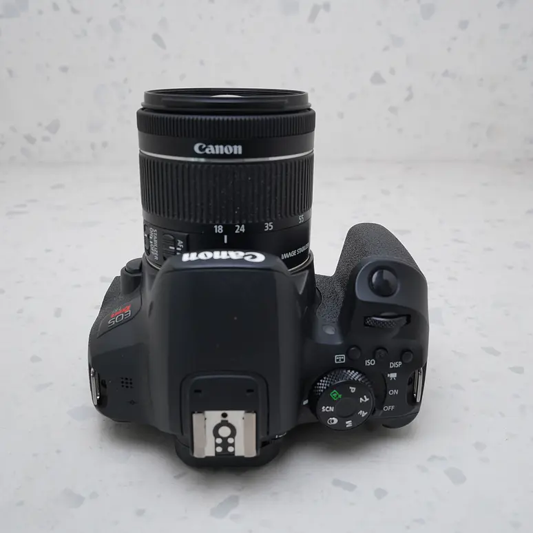 Canon T8i + 18-55mm - USADO 6