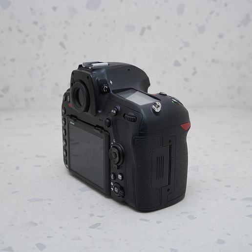 Nikon D850 (Body) - USADO  5