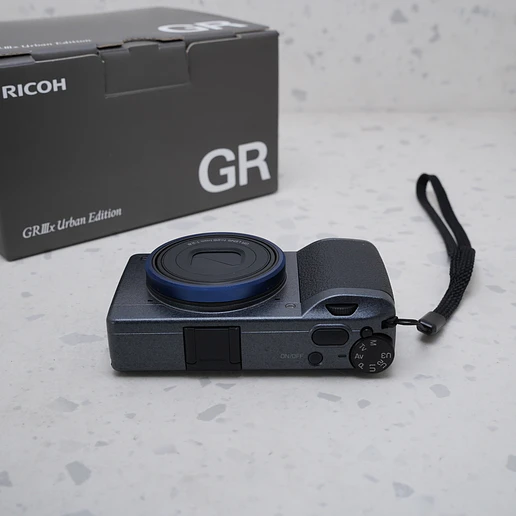 Ricoh GR IIIx - USADO 6
