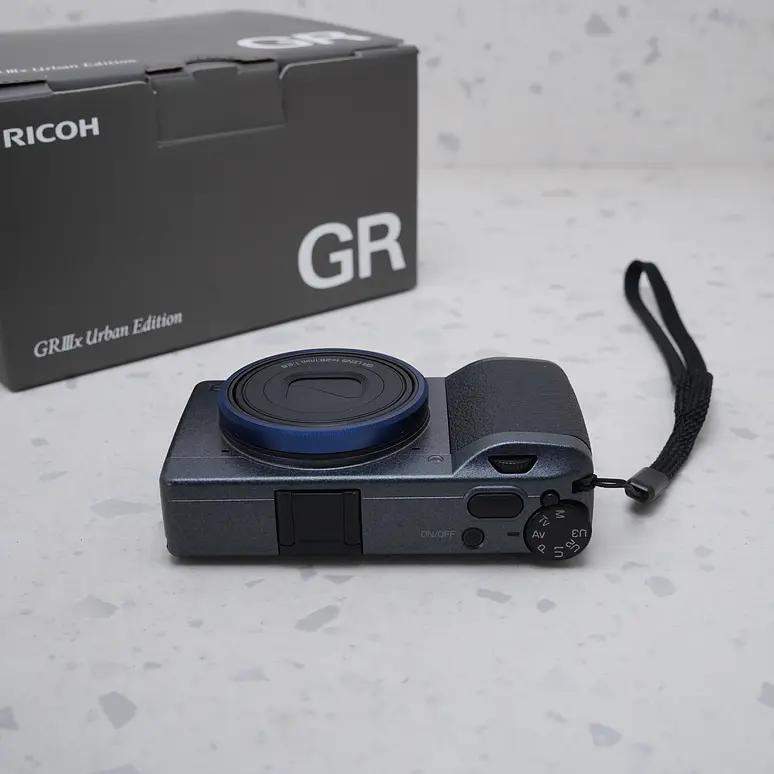 Ricoh GR IIIx - USADO 6