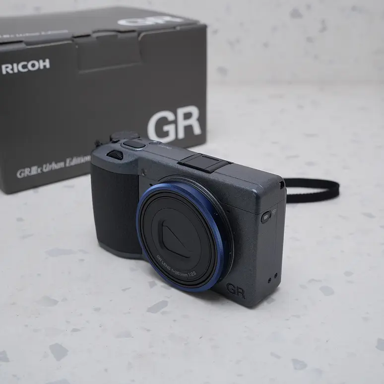 Ricoh GR IIIx - USADO 2