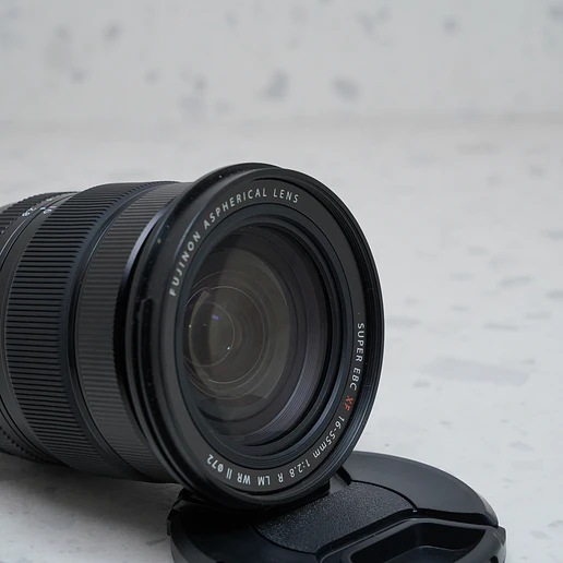  FUJIFILM XF 16-55mm f/2.8 R LM WR II - USADO 4