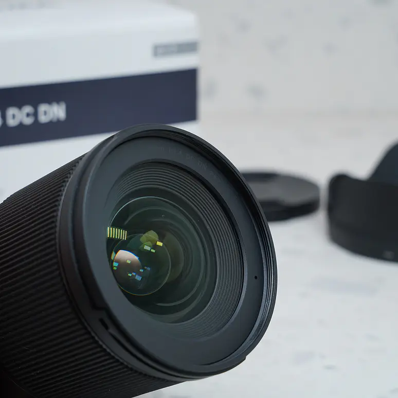 Sigma 16mm f/1.4 DC DN (Canon RF) - USADo 5