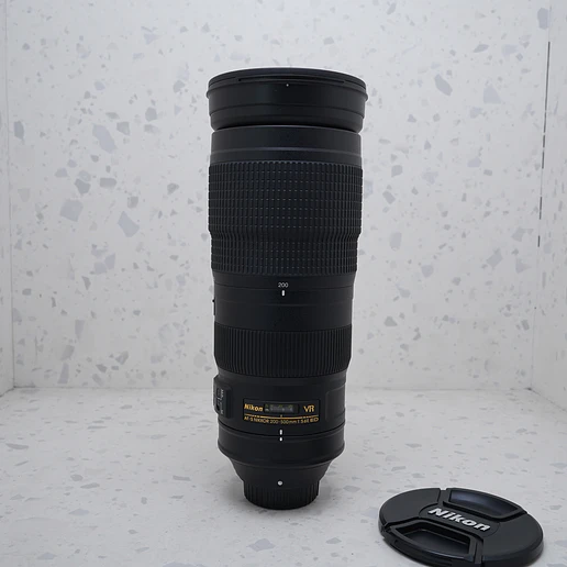 Nikon AF-S NIKKOR 200-500mm f/5.6E ED VR - USADO 2