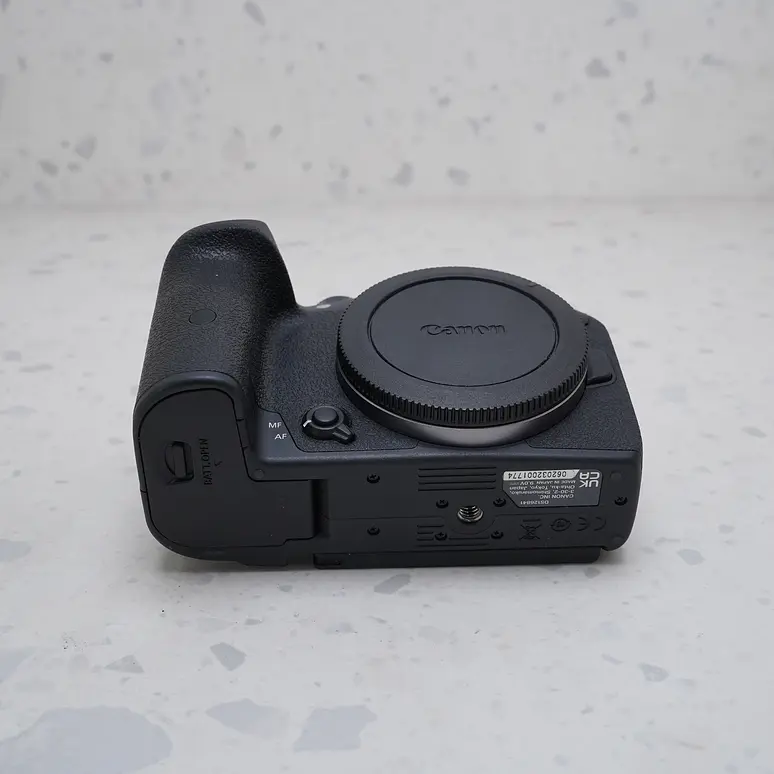Canon EOS R7 - USADO 7
