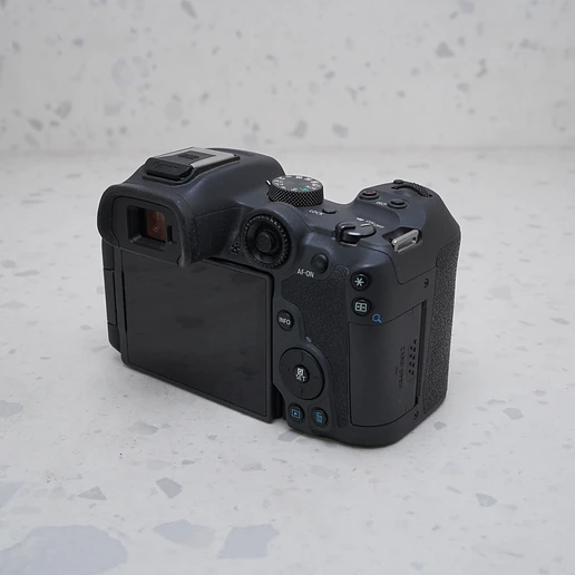 Canon EOS R7 - USADO 5