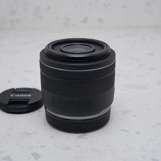 Canon RF 35mm f1.8 Macro IS STM - USADO 3