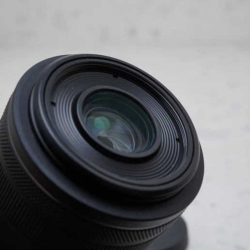 Canon RF 35mm f1.8 Macro IS STM - USADO 4