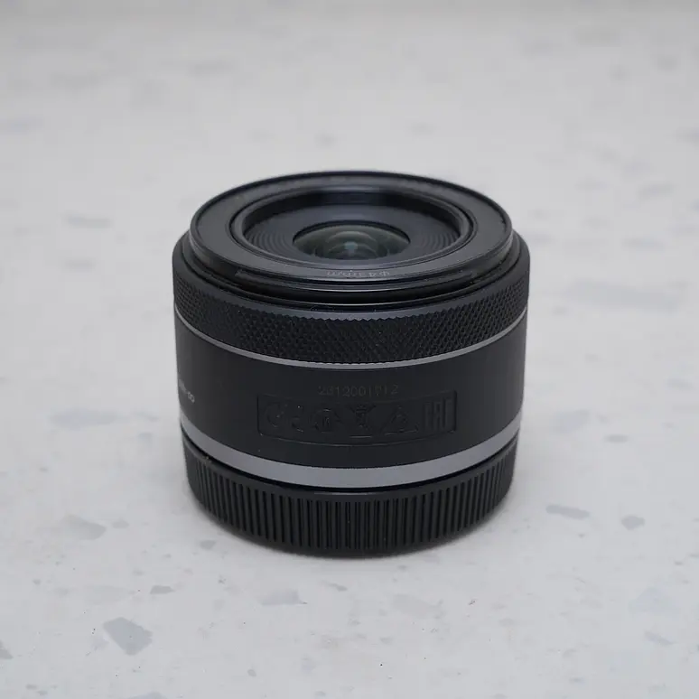 Canon RF 16mm f/2.8 STM - USADO 3