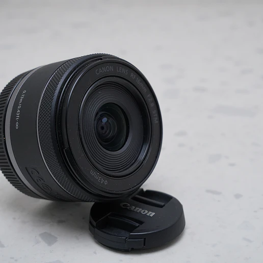 Canon RF 16mm f/2.8 STM - USADO 4
