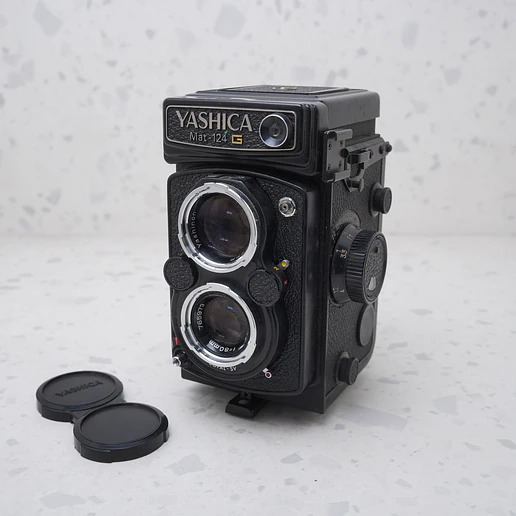 Yashica Mat-124G - USADO 1