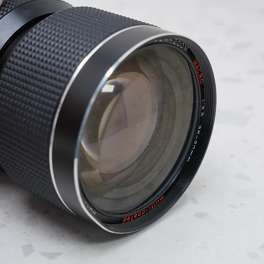 Sun-Zoom Multi-Coated Macro 38-90mm f/3.5 FD - USADO 3