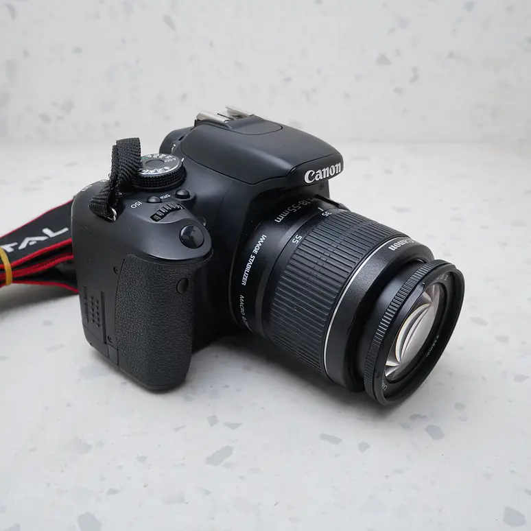 Canon t3i + 18-55mm - USADO 4