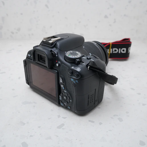 Canon t3i + 18-55mm - USADO 5