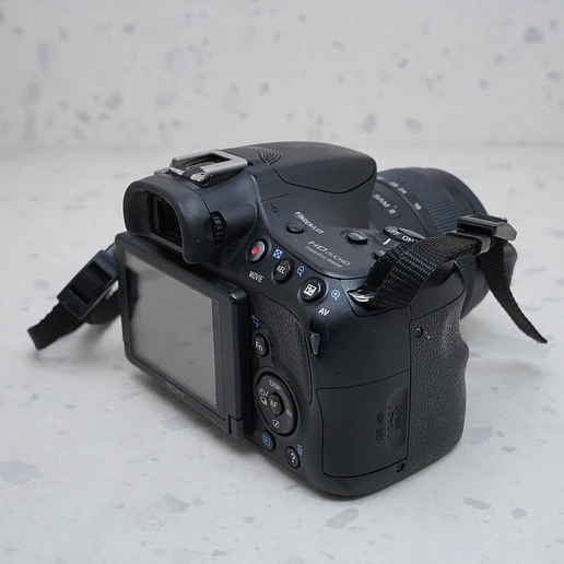Sony Alpha SLT-A58 + 18-55mm - USADO 3
