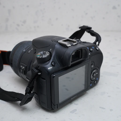 Sony Alpha SLT-A58 + 18-55mm - USADO 4