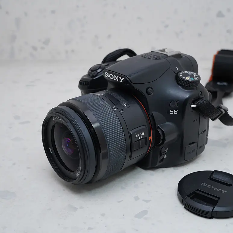 Sony Alpha SLT-A58 + 18-55mm - USADO 2