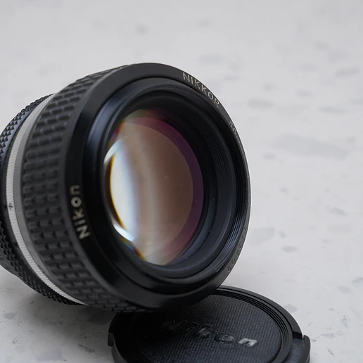 Nikon NIKKOR 50mm f/1.2 - USADO 4