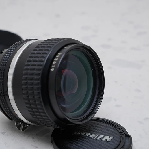 Nikon NIKKOR 35mm f/2.8 AI - USADO 3