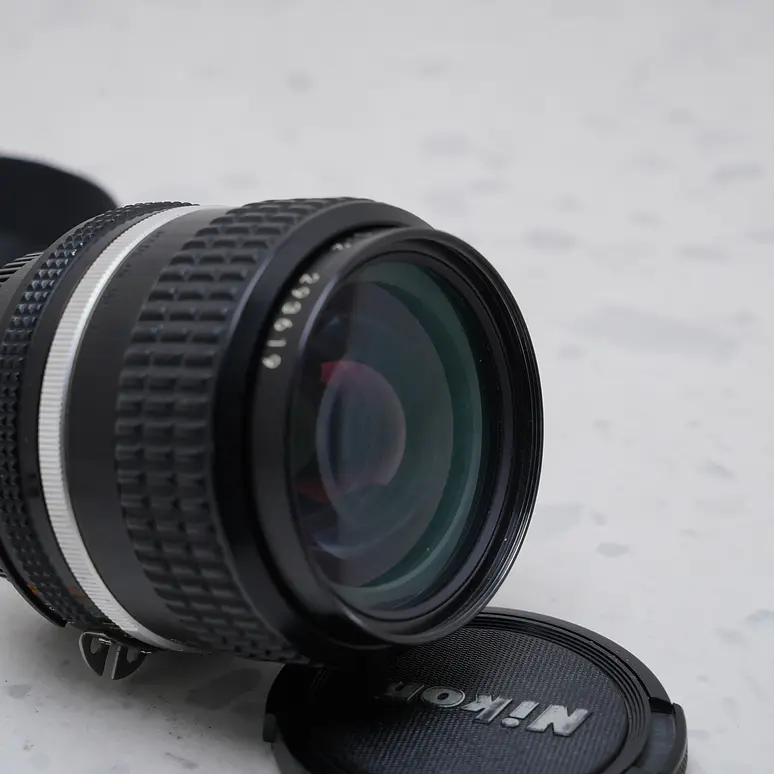 Nikon NIKKOR 35mm f/2.8 AI - USADO 3