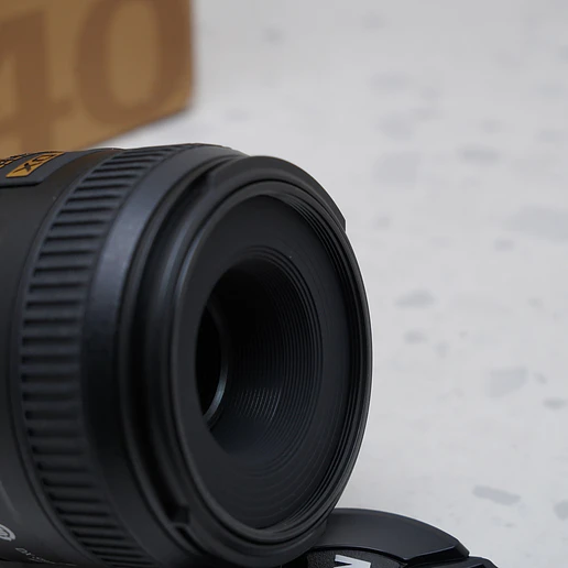 Nikon AF-S DX Micro NIKKOR 40mm f/2.8G - USADO 4