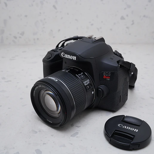 Canon T8i + 18-55mm - USADO 2