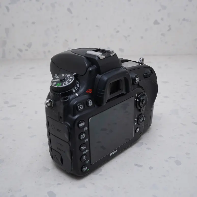 Nikon D610 (Body) - USADO 5