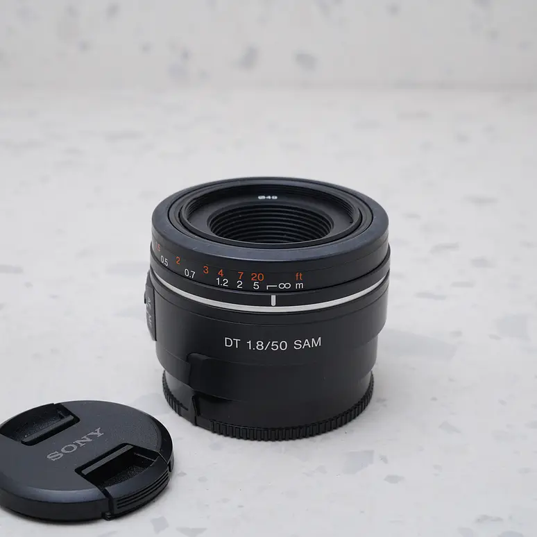 Sony DT 50mm f/1.8 SAM - USADO 4