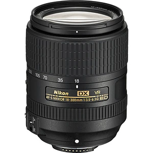 Nikon AF-S DX NIKKOR 18-300mm f/3.5-6.3G ED VR - USADO
