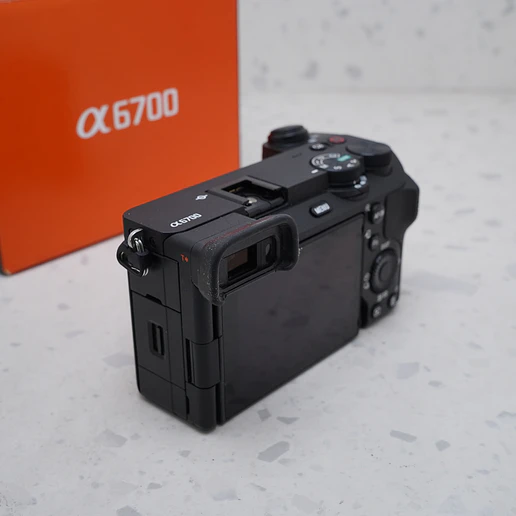 Sony a6700 (BODY) - USADO 3