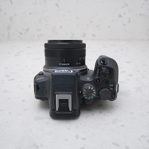 Canon EOS R10 + 18-45mm - USADO 3