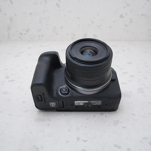 Canon EOS R10 + 18-45mm - USADO 7