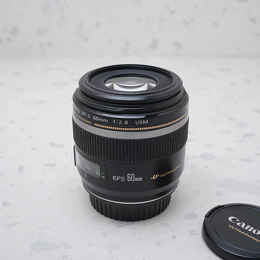 Canon EF-S 60mm f/2.8 Macro USM - USADO 4