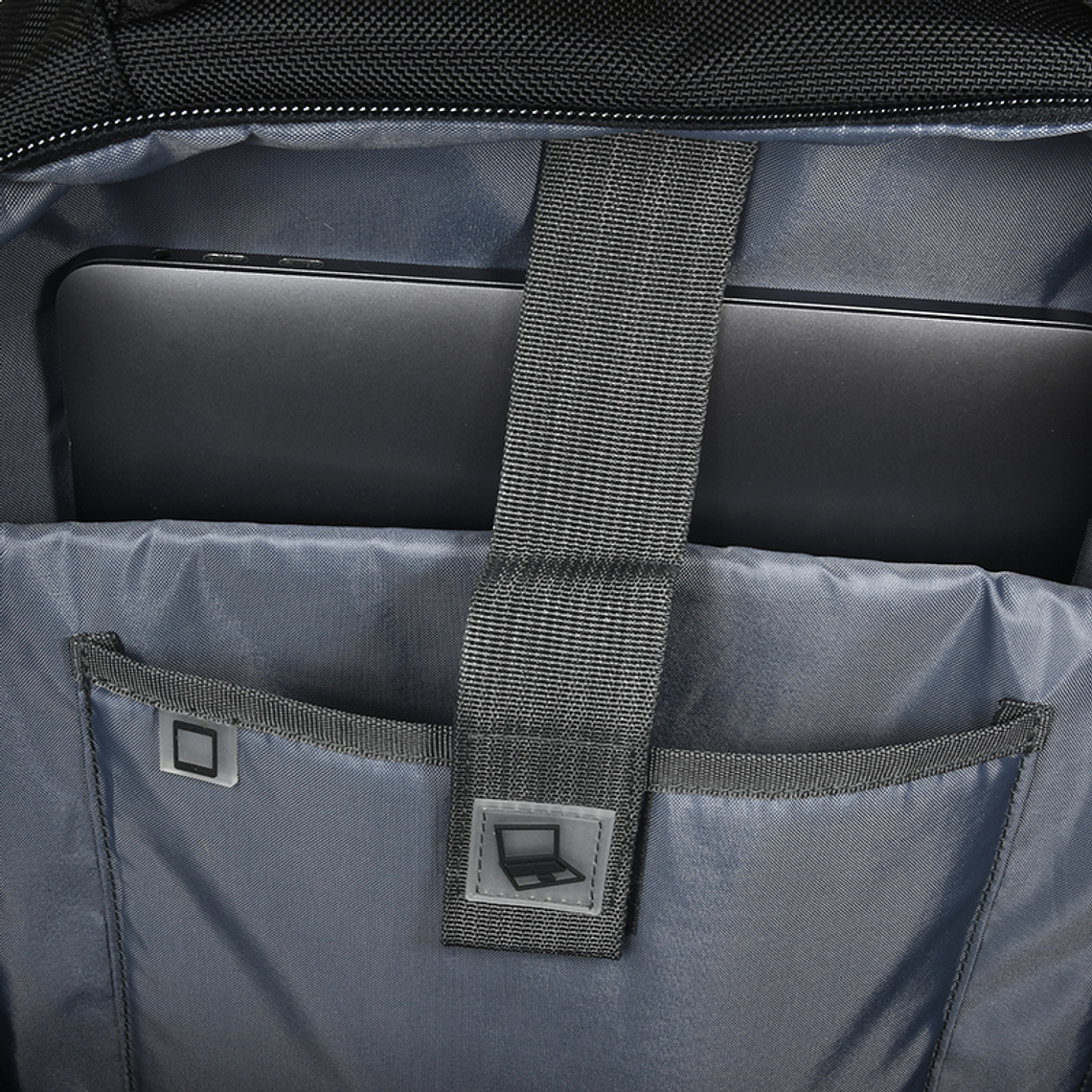 Mochila Emblem de Poliéster 3 bolsillos 3