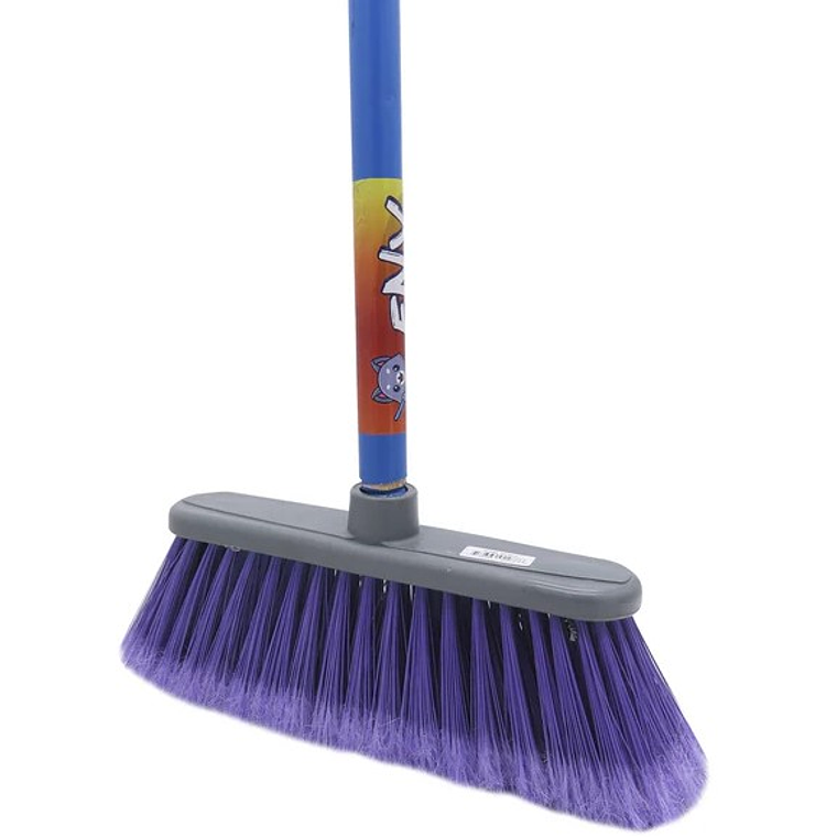 Escoba Kika Lola con mango de madera pintado 3