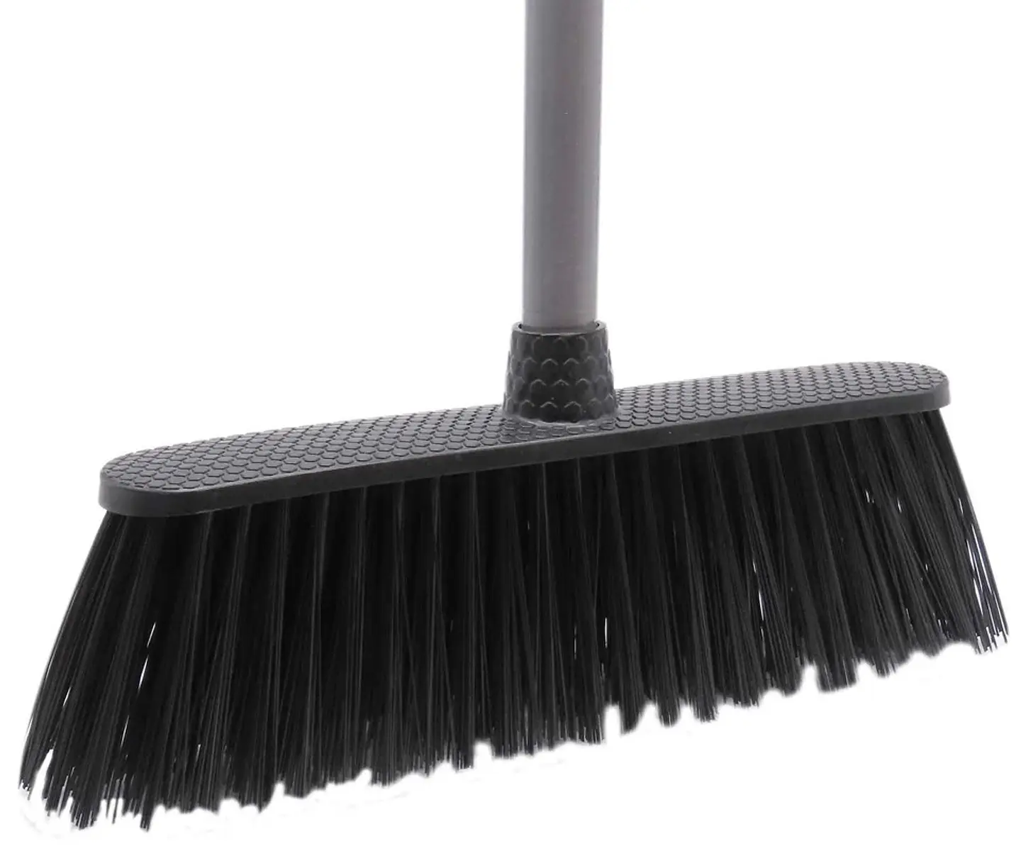 Escoba SiClean de Cerdas Duras con Palo de Madera Forrado 1