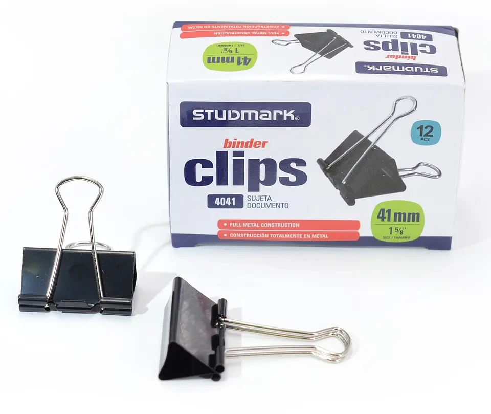Binder Clip Studmark 3