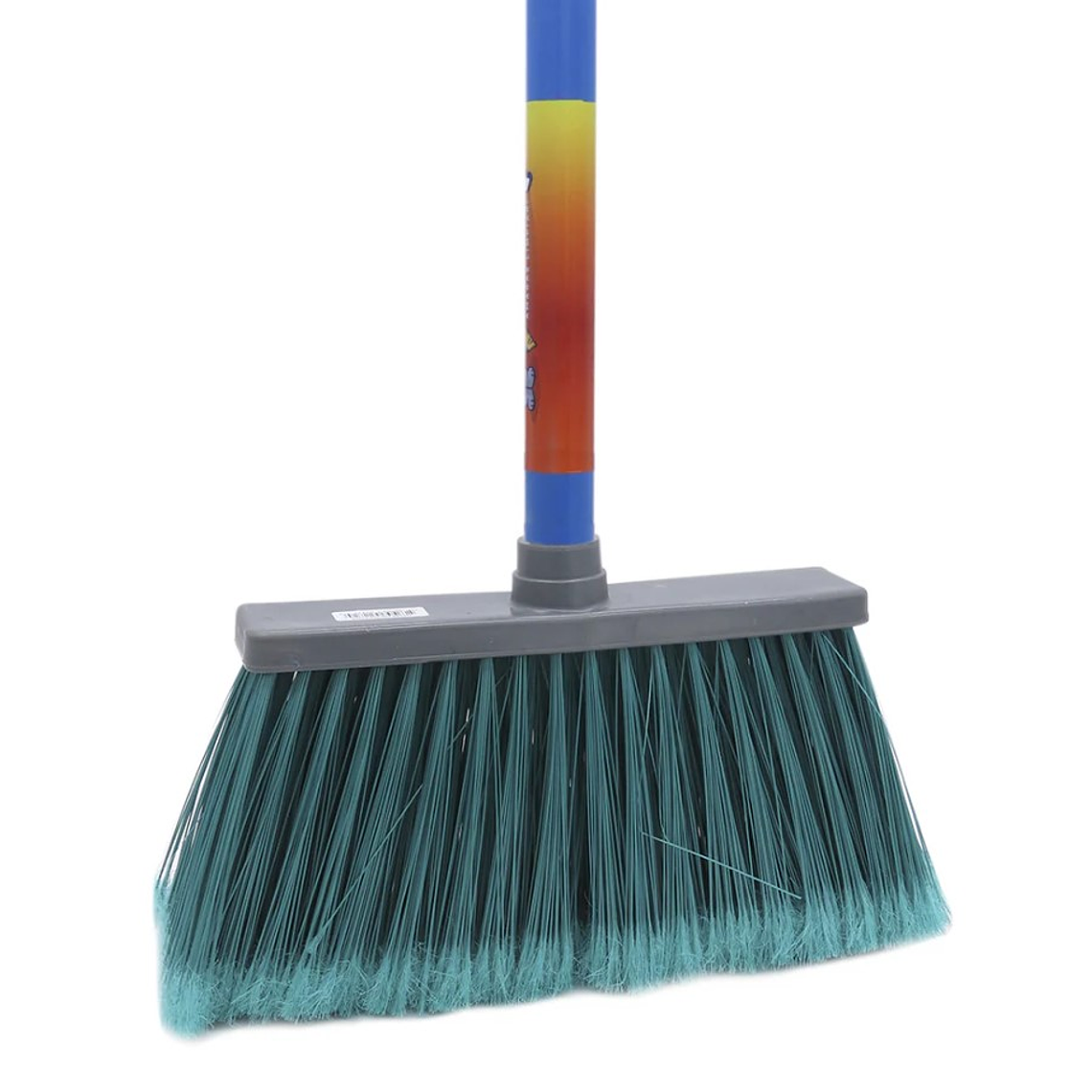 Escoba Kika Super Mia Con Mango De Madera Pintado  4